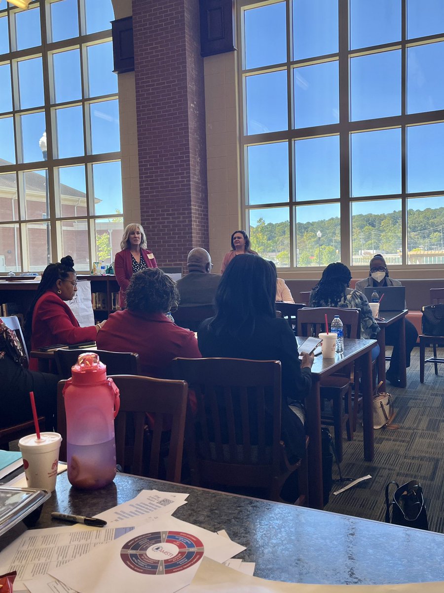 dashannikia's tweet photo. My PD today was very refreshing! I’m excited to attend the next session of Strong Leader, Strong Reader.  @goistigers @fcschoolsystem https://t.co/kDHt2KHsGd