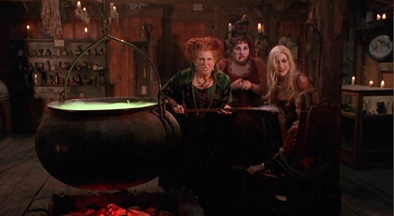 earthmuses's tweet photo. Hocus Pocus (1993) https://t.co/obX1pFXNyL
