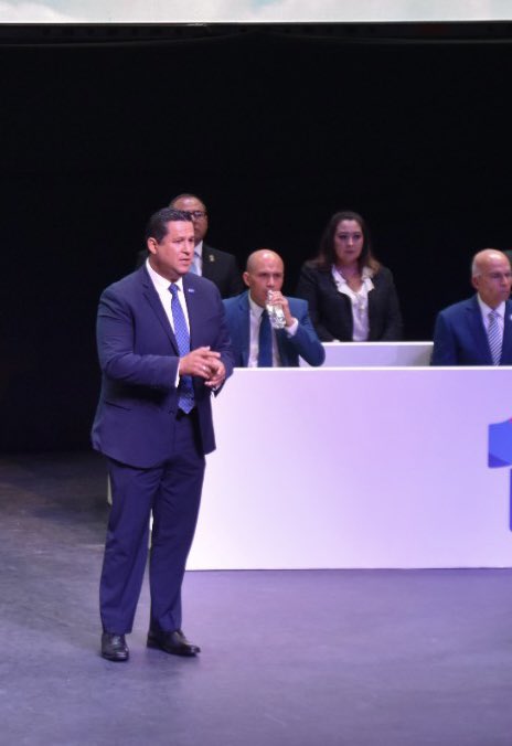 rcastanedat's tweet photo. 1er Informe de Resultados del Ing. Javier Mendoza Márquez, Alcalde de Celaya. 

Mi admiración y respeto por su liderazgo y gran pasión por Celaya. 

Es un honor formar parte de su equipo, gracias por su confianza y apoyo incondicional. https://t.co/liz5CGKwDr