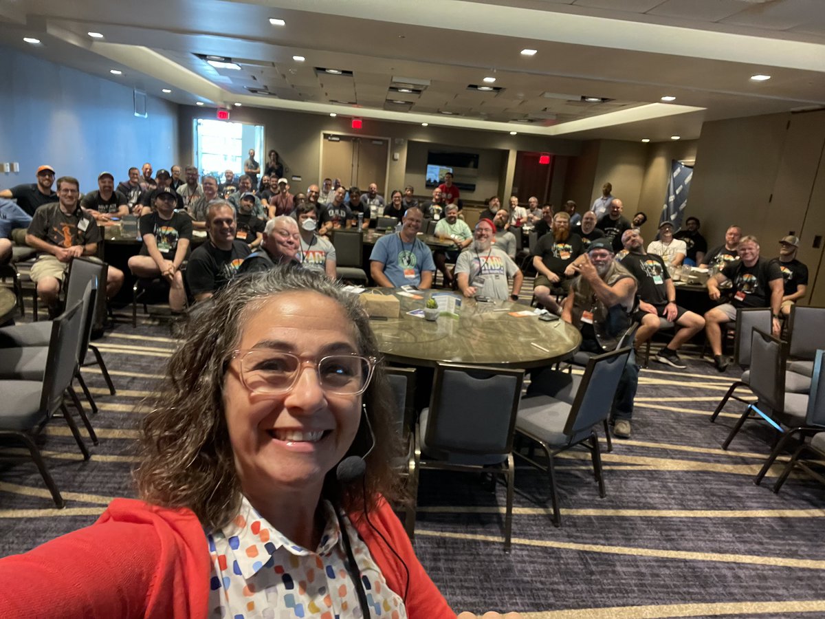 thefamilycoach's tweet photo. Just finished speaking at #homedadcon to the most incredible dads who spend their days being hands on dads who carry the load day to day. I love this conference and these dads. #homedadnet #dadsdontbabysit https://t.co/fNtmsVbpsq
