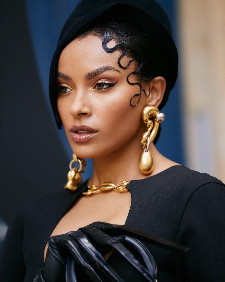 Hadari Yao 🌪⚡️ ️ Storm on Twitter "RT korysverse MISS KAT?? IM GAGGING"