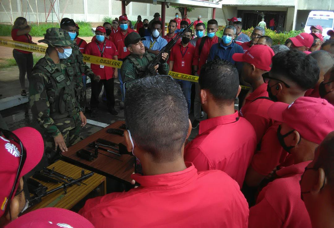 AlvarezDaniel58's tweet photo. Hoy 30/09/2022, se realizó con éxito el Simulacro Plan de Defensa, en el Edif El Menito. Ejercicio de Instrucción y organización de los cuerpos Combatientes de PDVSA para la defensa y salvaguarda de las instalaciones. https://t.co/P3YHGJzmyM
