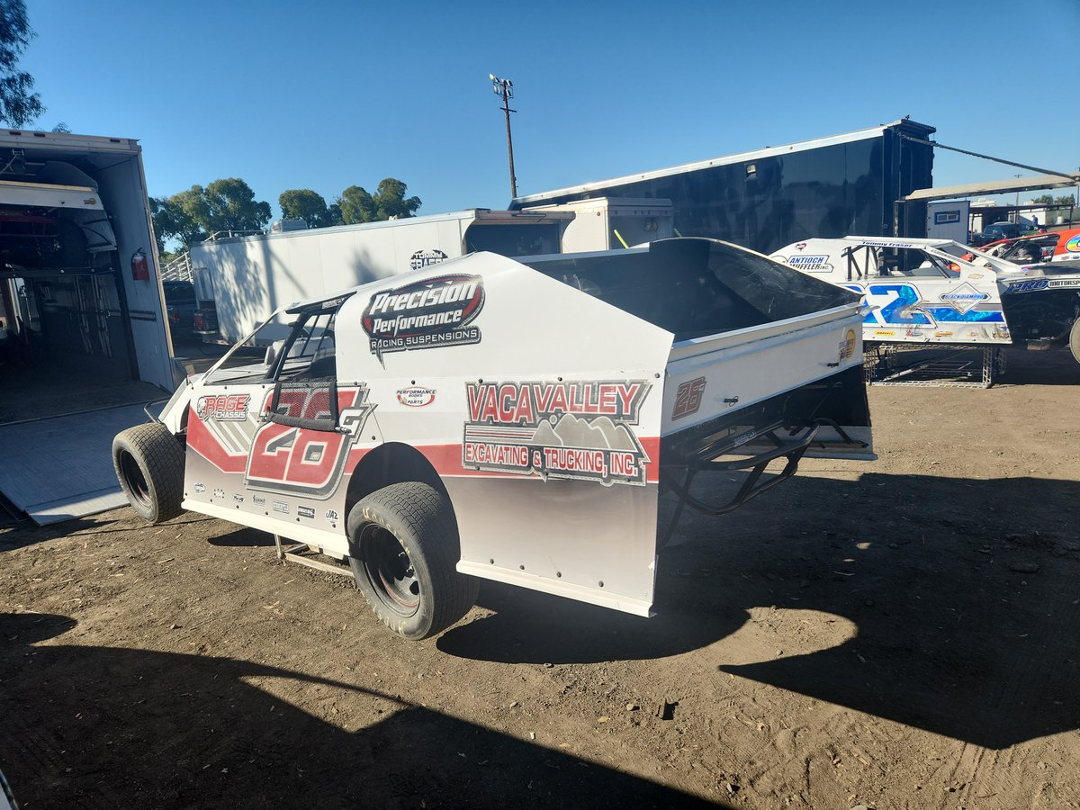 SpeedwayAntioch's tweet photo. Bill Bowers Memorial West Coast Nationals Night #1. We have IMCA Modifieds. https://t.co/RWDoHdeDg5