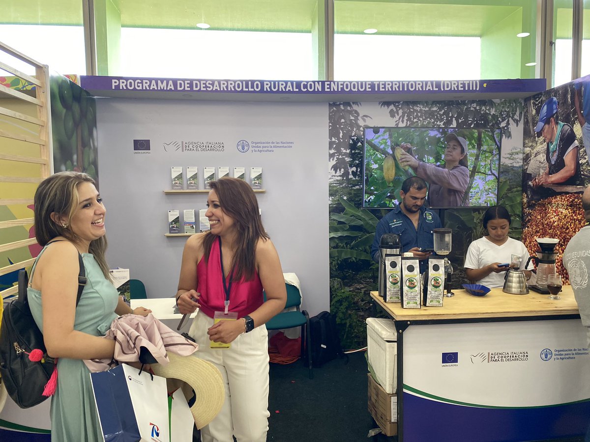 AicsBogota's tweet photo. El Programa de Desarrollo Rural con Enfoque Territorial (DRET II) de @UEenColombia, @FAO_Colombia y la Agencia Italiana de Cooperación para el Desarrollo, está presente en la #FICCA2022. Te invitamos a tomarte un café ☕️ en nuestro stand del segundo piso. https://t.co/goIVJ5oojJ