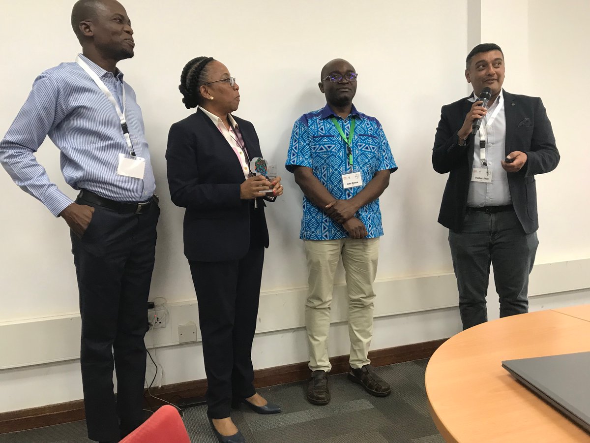 NiteroiSo's tweet photo. #modernbreeding #cropimprovement @IITA_CGIAR @GlorianaNdibal1 @benin_iita The closing ceremony after two days deliberation was the presentation of Awards to various teams. IITA West Africa received an award for Organizational Effectiveness.@benin_iita @ https://t.co/S0sl1vJXtY