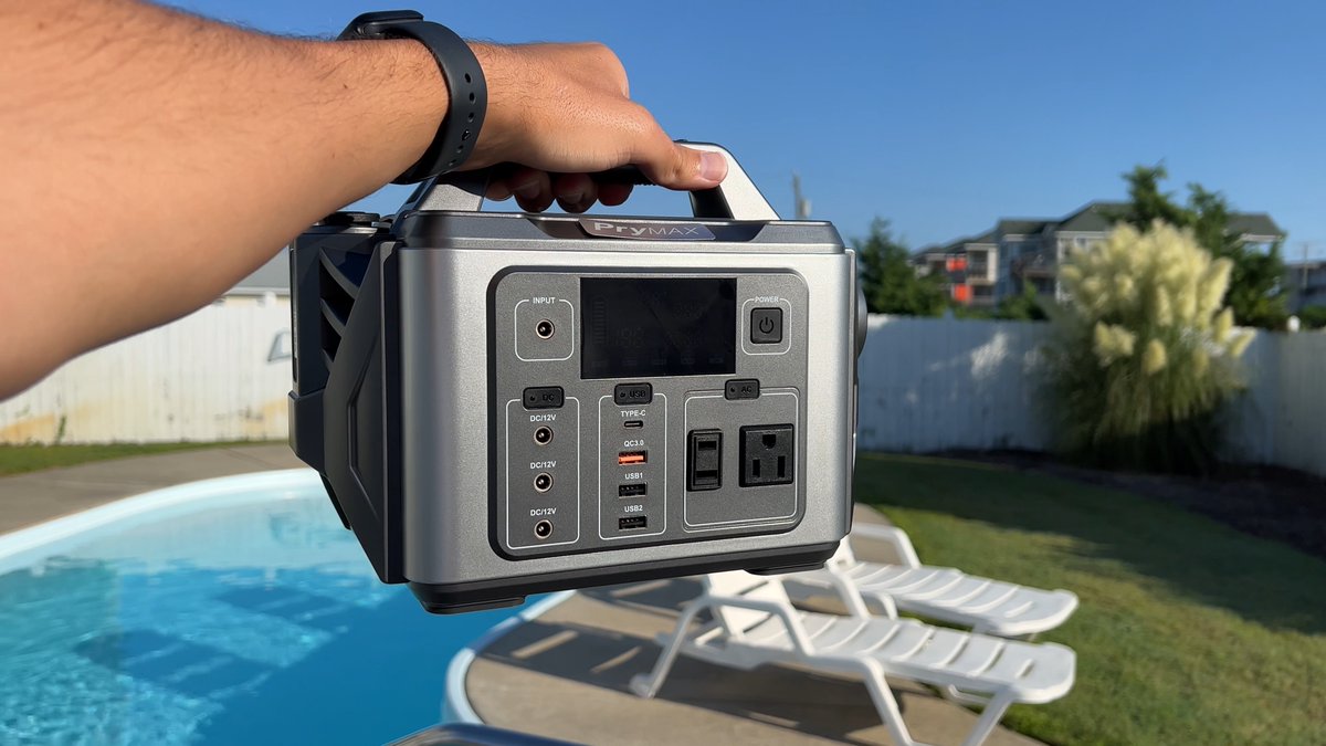 With the tropical storm approaching, I just got this baby charged up and ready in case we lose power. Already had it go in and out once 😬 It's 80,000 mAh so it will last us a while! Everybody continue to stay safe!