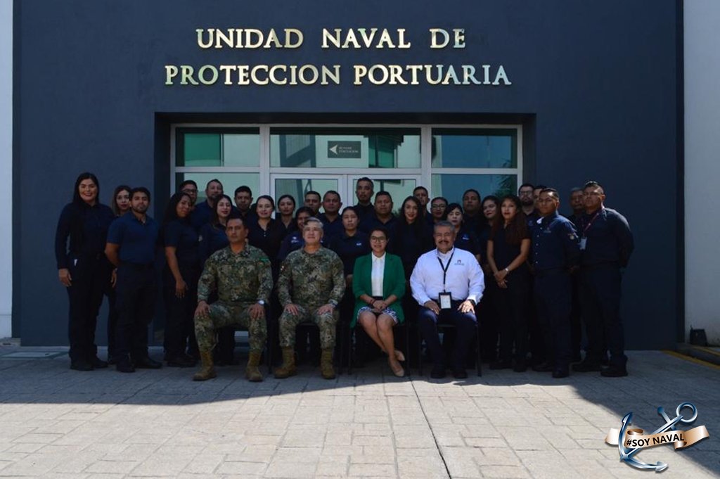 SEMAR_mx's tweet photo. #AlMomento Concluye 2do. "Curso de Verificadores de Mercancías" impartido en las instalaciones de la Unidad Naval de Protección Portuaria 102, en #Manzanillo, para reforzar conocimientos y habilidades necesarias en el desempeño de nuestras funciones.
#UNAPROP #ParaServirAMéxico https://t.co/yFVRKpv4vY