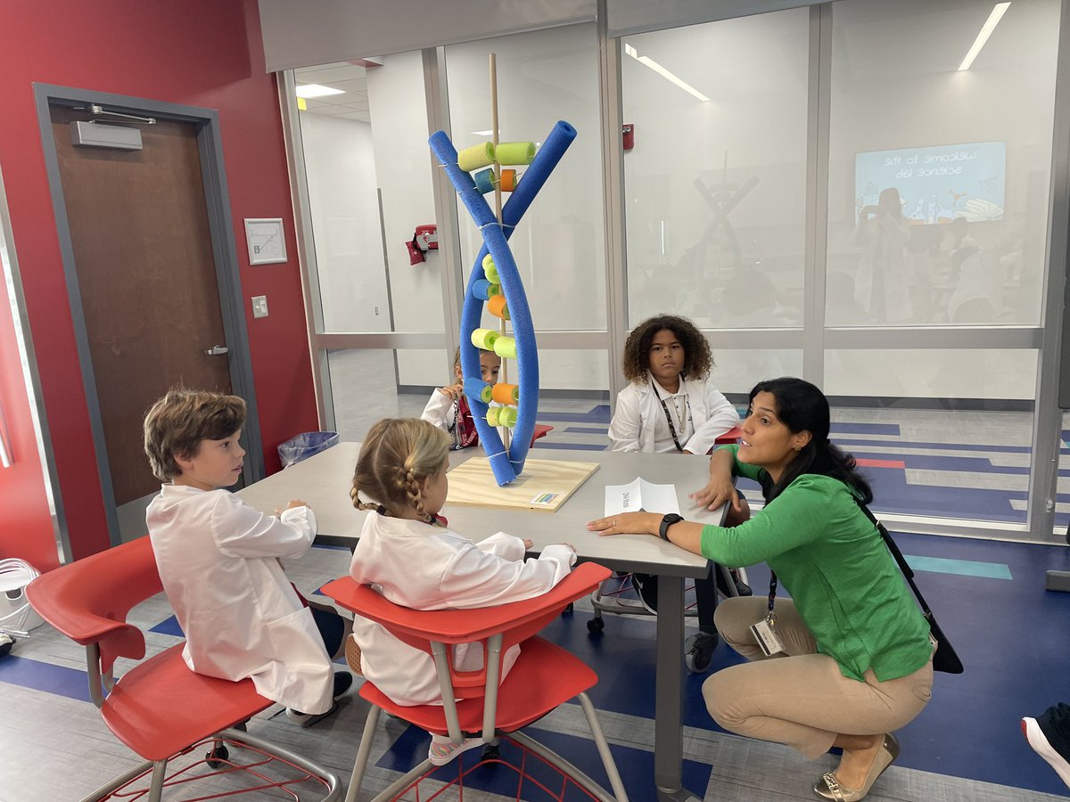 We loved our visit to the lab this week! We got a better understanding of how scientists use models to understand complex topics. @ADHUSelementary <a href="/ADHUS_FAUHS/">ADHUS & FAU HS</a>