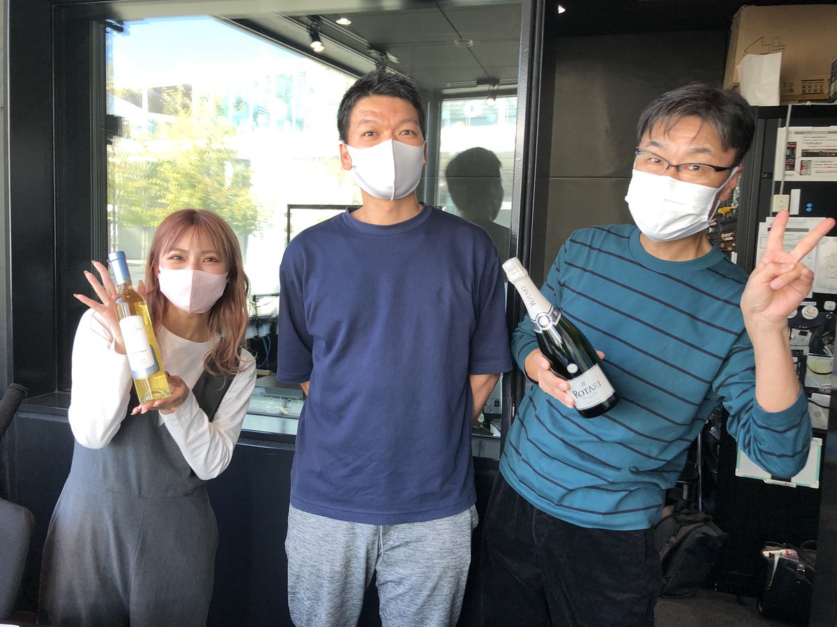 湯田温泉の飲食店「だんだん茶屋」からはおなじみ橘さん登場！
番組とのコラボメニュー、金光考案(提案)の「豚南蛮」の話しで盛り上がりました！
ぜひお試しあれ！
#だんだん茶屋
#だん茶
#豚肉料理
#山口市グルメ
#湯田温泉