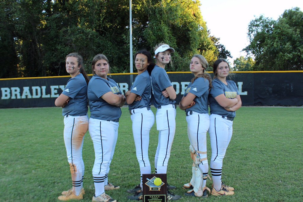 BACK TO BACK…CHAMPIONS! 🏆Congratulations to our Lady Bruins for finishing the 22’ season as SETAC CHAMPS. Our girls competed all season, and we couldn’t be more proud of them. Here’s another one for you, Coach Conley💛🖤💛

#betterthanever
#championculture