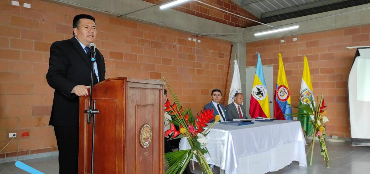 ESAPOficial's tweet photo. #GradosESAP 🎓 | Con orgullo celebramos el grado de 50 nuevos Administradores Públicos que desde la ESAP Cundinamarca reciben su título profesional.
A partir de hoy aportar��n a una sociedad más equitativa desde los territorios. ¡Éxitos! https://t.co/ILpBADMQjB