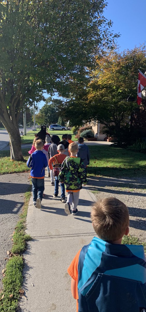 wiffenGr2's tweet photo. 2B students sang and walked alongside Monique Pregent during the #TruthAndReconciliation  March in Exeter this morning! @exeteres @yourschools #OrangeShirtDay https://t.co/dIQ6zHGALQ