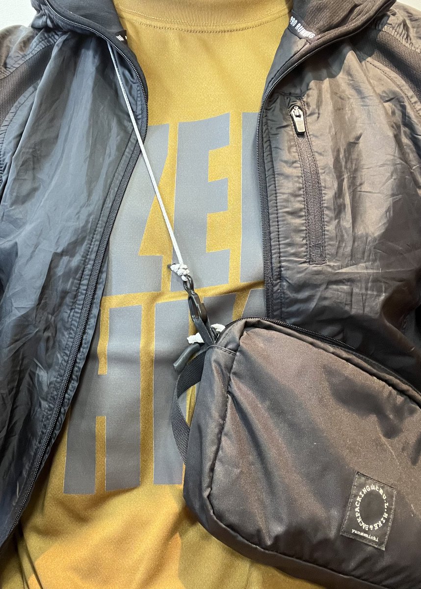 zenhike's tweet photo. 本日も一泊装備で外出。ZEN HIKE T コヨーテ着用。

#zimmerbuilt #pikapack #ZENHIKE https://t.co/JVxN8n4Yoj