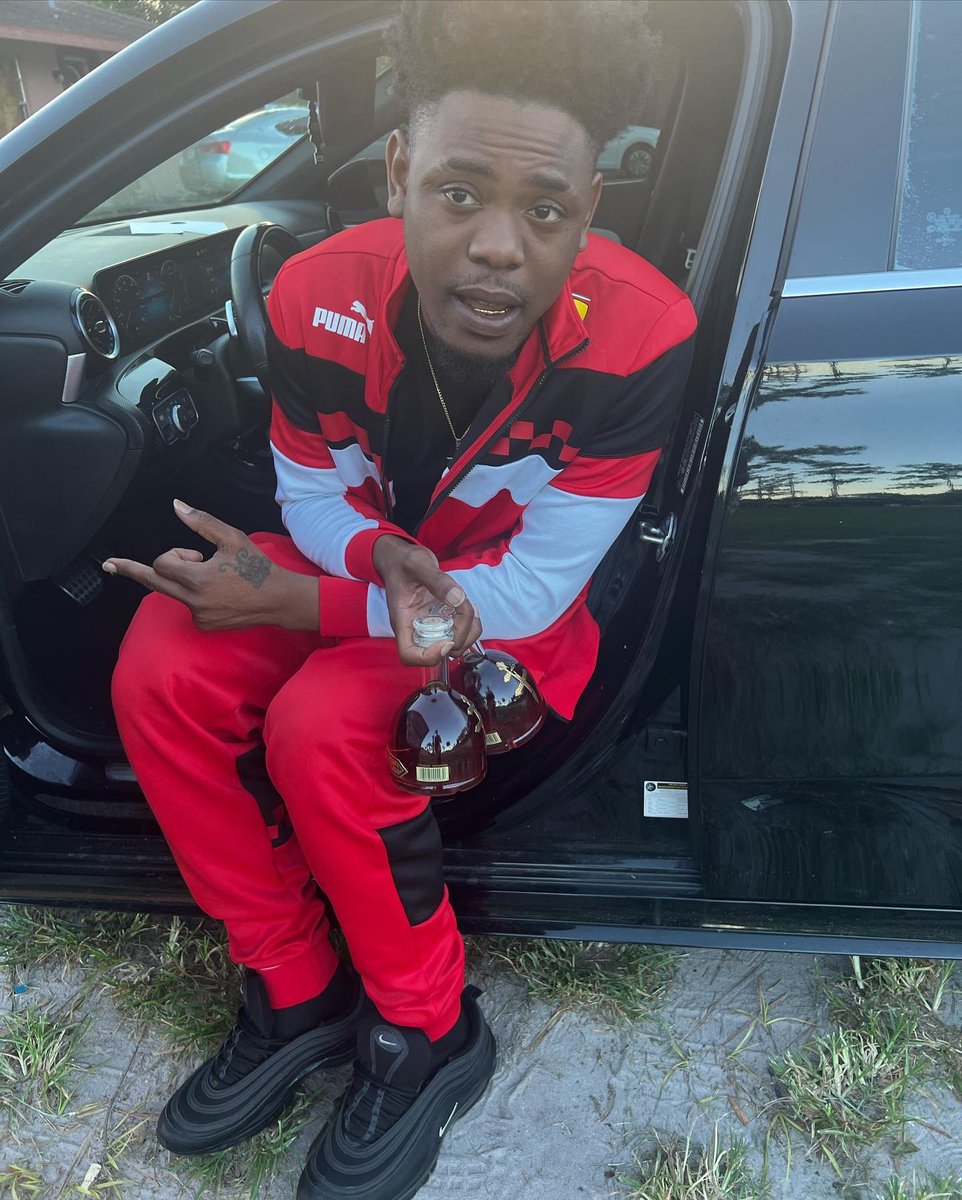PlaycatcherT's tweet photo. Yeah big 26 finally realized life is more than cars, clothes and hoes #playcatcher #playcatchertattz #eat And no this ain’t no rental ‼️I appreciate everyone who really Fwm ‼️Now let me get dressed 🤣 https://t.co/Yj63UaWpeM