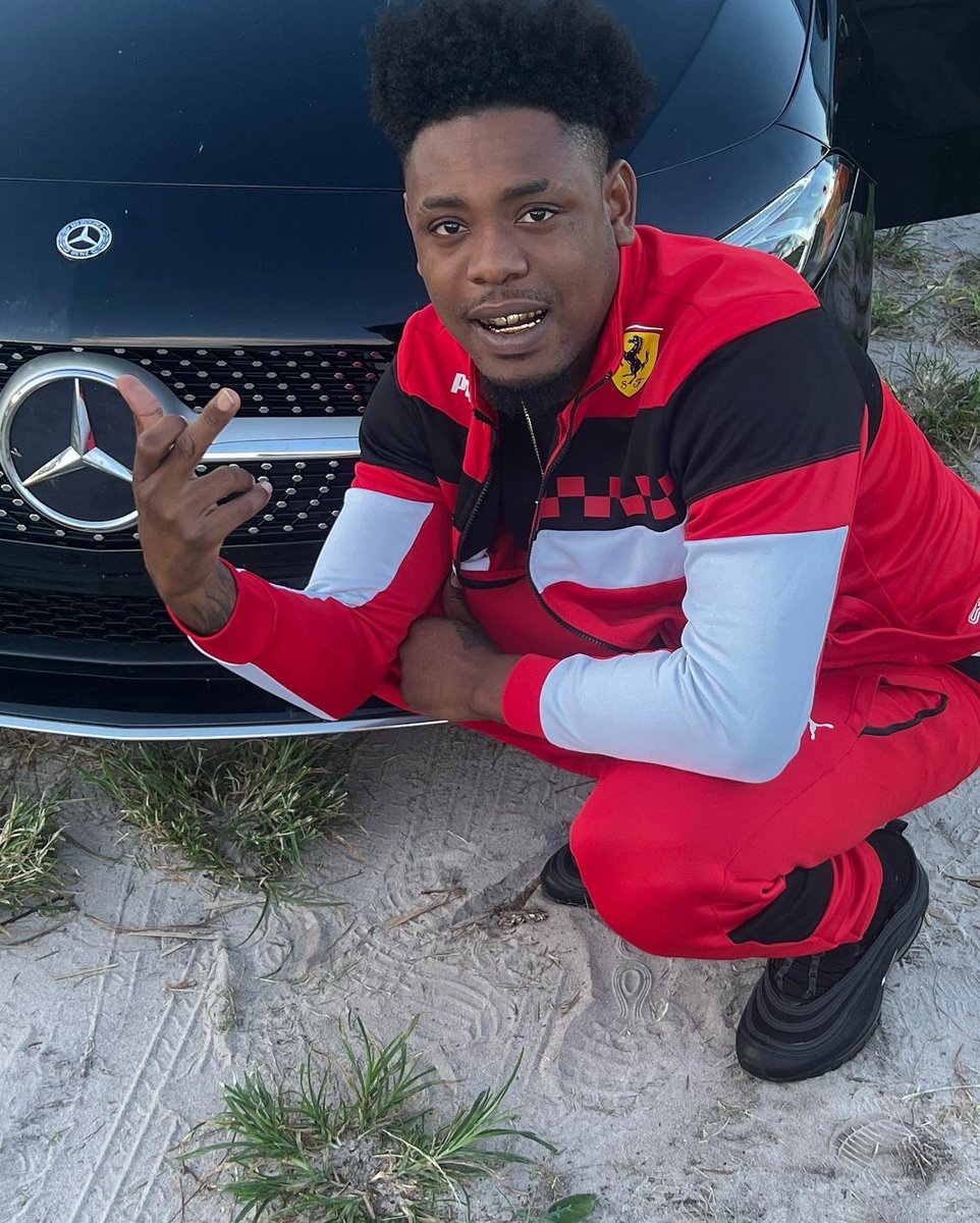 PlaycatcherT's tweet photo. Yeah big 26 finally realized life is more than cars, clothes and hoes #playcatcher #playcatchertattz #eat And no this ain’t no rental ‼️I appreciate everyone who really Fwm ‼️Now let me get dressed 🤣 https://t.co/Yj63UaWpeM