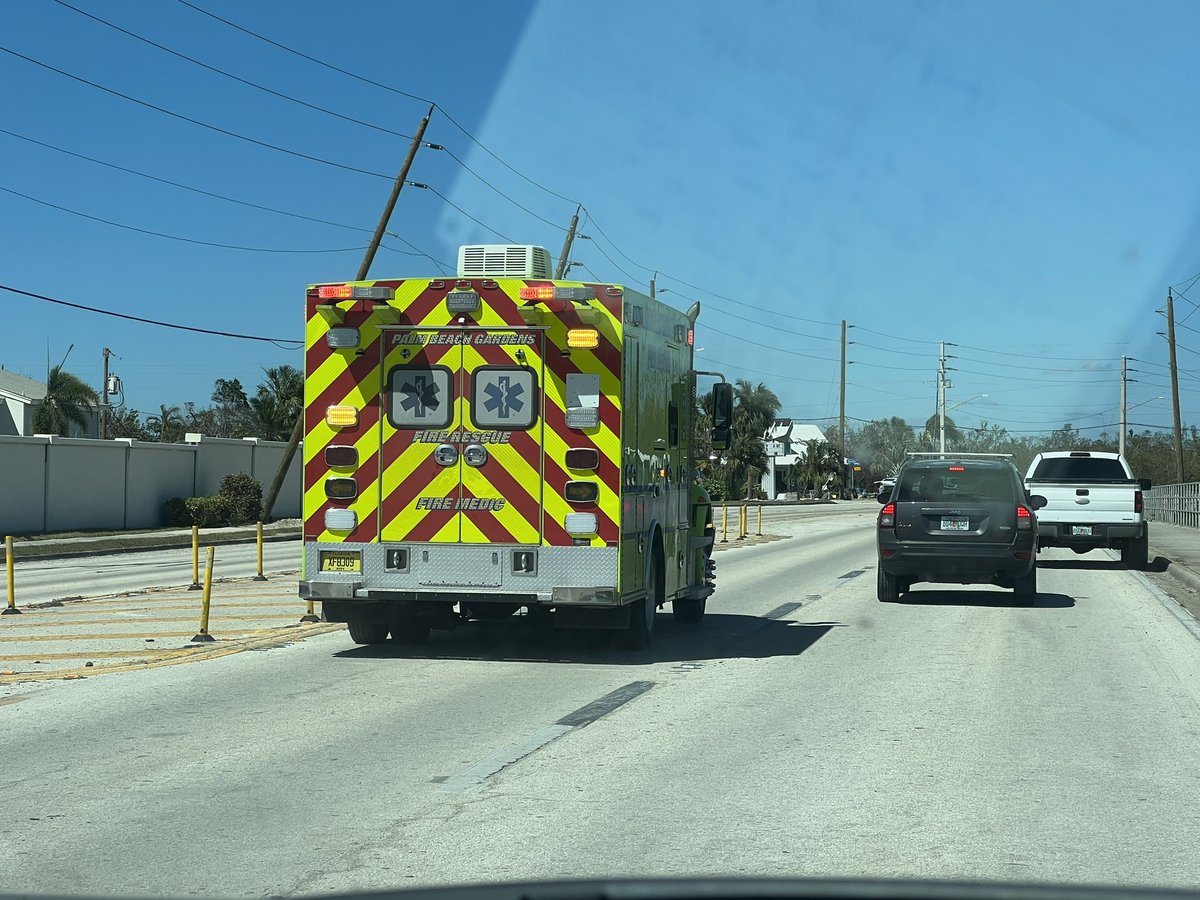 Spotted earlier today: @PBGardensFire driving on San Carlos Boulevard away from Fort Myers Beach.