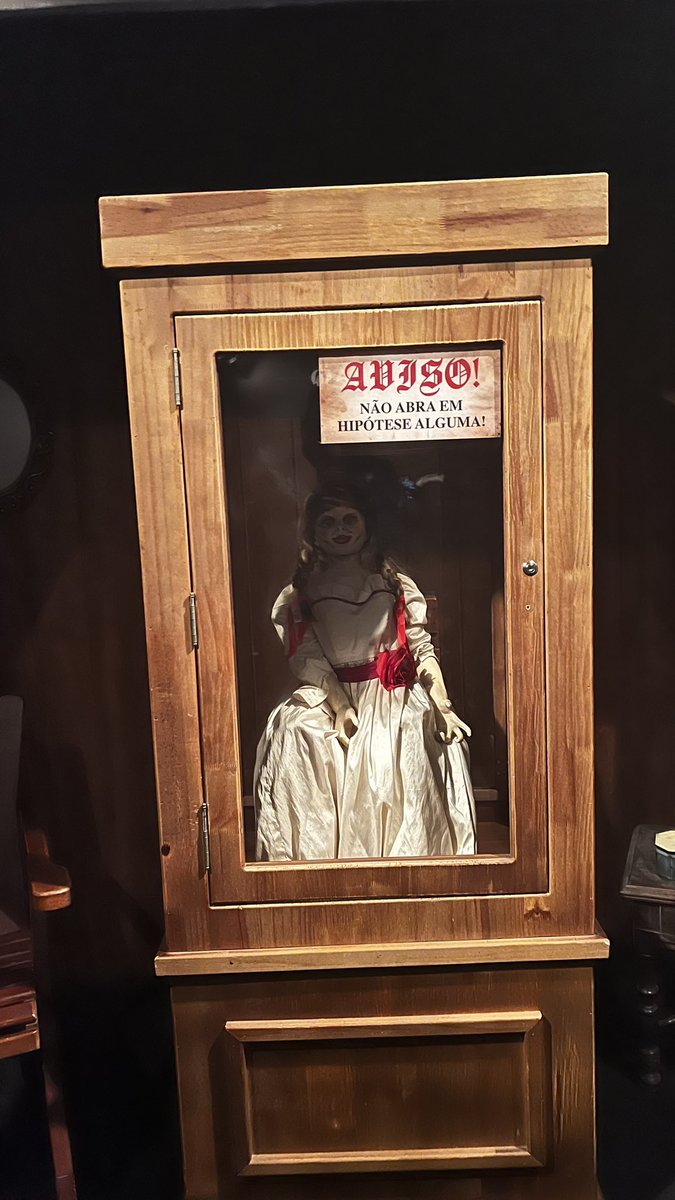 henriqueamorfra's tweet photo. Pra quem é fã de filme de TERROR assim como eu, indico a exposição imersiva que tive o prazer de ver hoje no #ParqueDoTerror #ParqueDoTerrorWB no #ShoppingVilaLobos
Muito Bom !!
#Terror #FilmeDeTerror https://t.co/oeVtdJQRTH