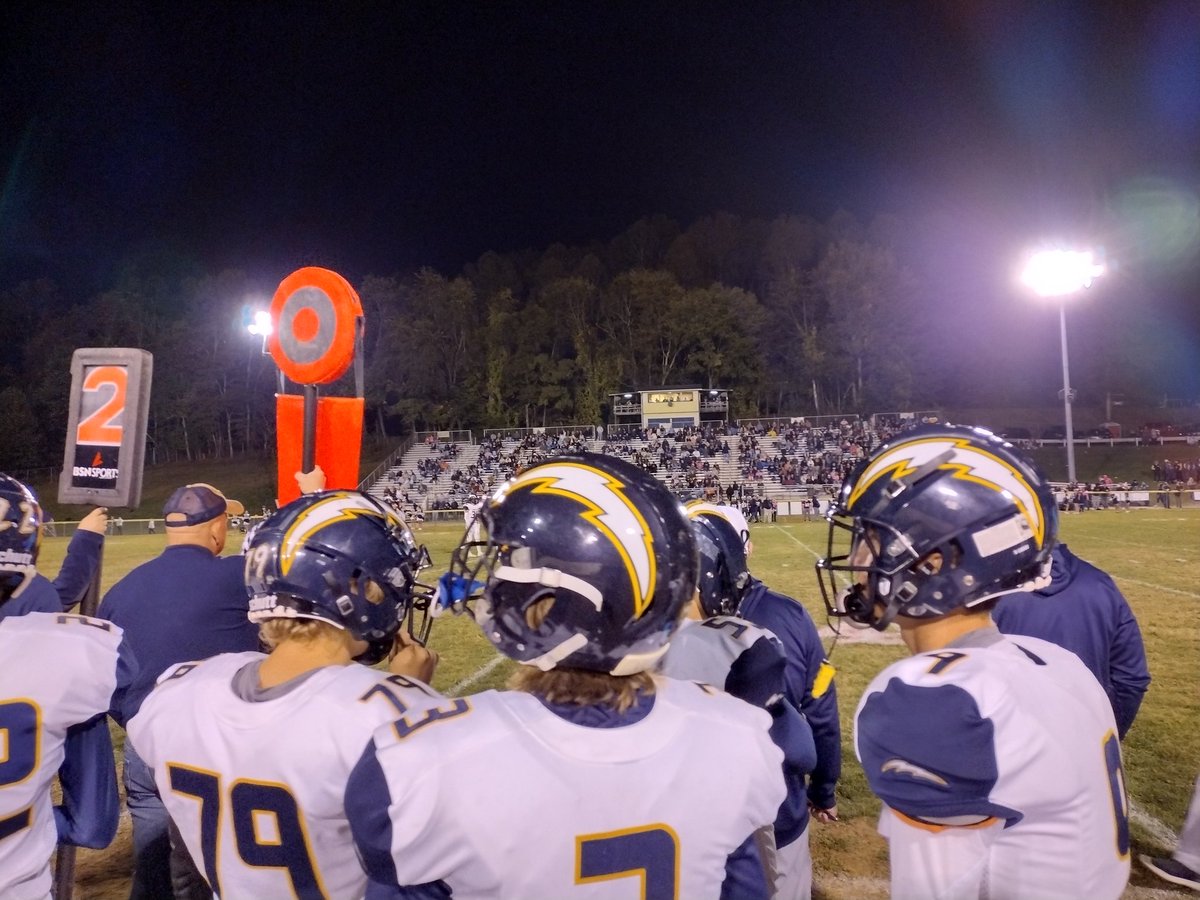 NickHaus75's tweet photo. Touchdown! Carmichaels opens the scoring for tonight with a 10 yard rush up the left side! 7-0 Mikes with 2:20 in 1st

@PaFootballNews @PFNBackyard https://t.co/PQHc1H5Ijl