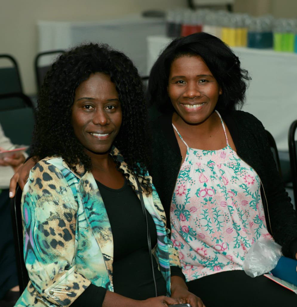 AdventistasARF's tweet photo. #Começou o Congresso do Ministério da Mulher, com o tema: Renova-me.
Após dois anos de encontros on-lines, o grupo está reunido em busca de um encontro com Deus. #CongressoMM https://t.co/GUznXmnI9p