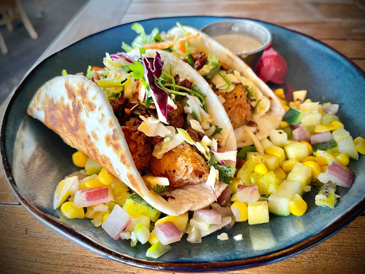 Stmworks's tweet image. 🐟🌮Enjoy your weekend with one of our most popular and classic dishes: #FishTacos! Cajun fried cod, Monterey Jack cheese and citrus-habañero slaw are piled into grilled flour tortillas and served with a side of our house made Cuban aioli and sautéed calabacitas! #visitdurango