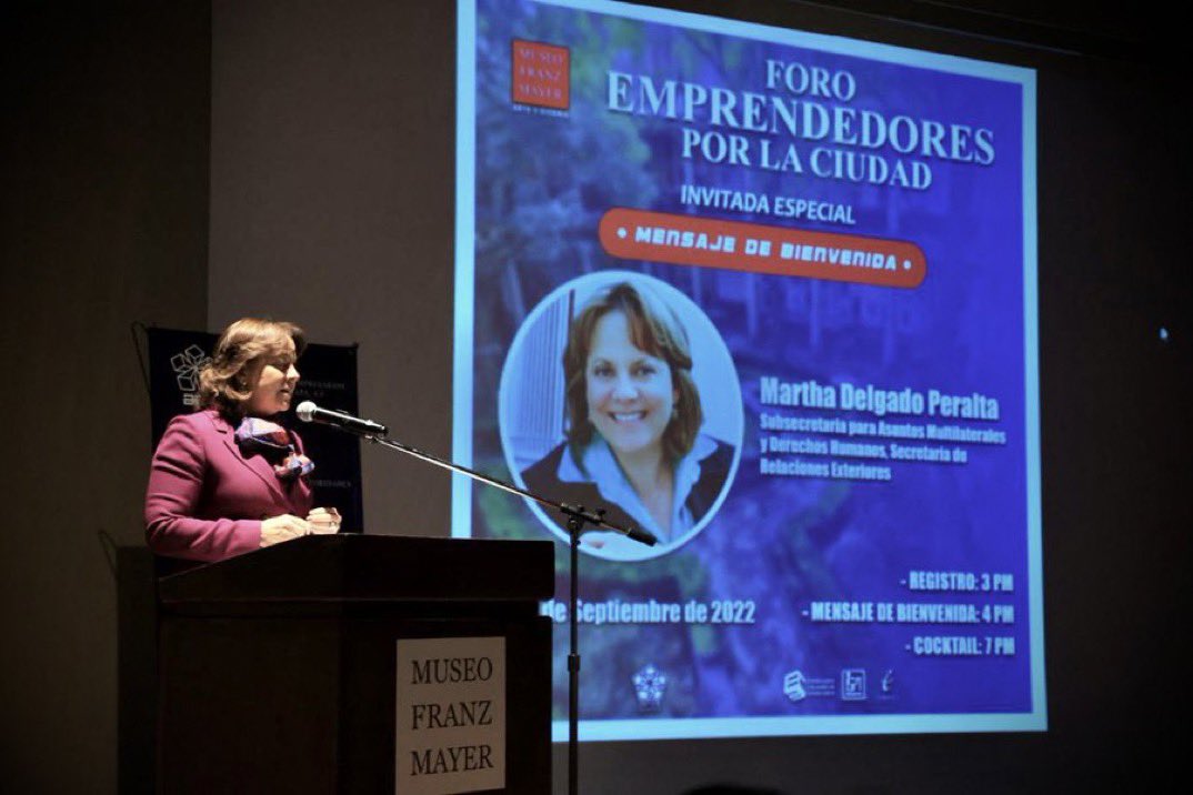 BernardoDeLMC's tweet photo. Es un gusto hacer equipo y acompañar a una extraordinaria funcionaria, colega y amiga, la Subsecretaria @marthadelgado.

En ésta ocasión fue en el foro “Emprendedores por la Ciudad”, realizado por la @AEI_IZTAPALAPA; muy buena iniciativa de @RubiiESanchez y @JorgeMCortesA. https://t.co/ocqtAiGmAX