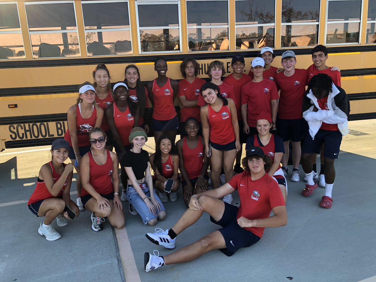 AHSTENNIS16's tweet photo. Defeated Humble to clinch a playoff spot, 8-2 overall 4-2 in district. https://t.co/jVXbsBA7ZE