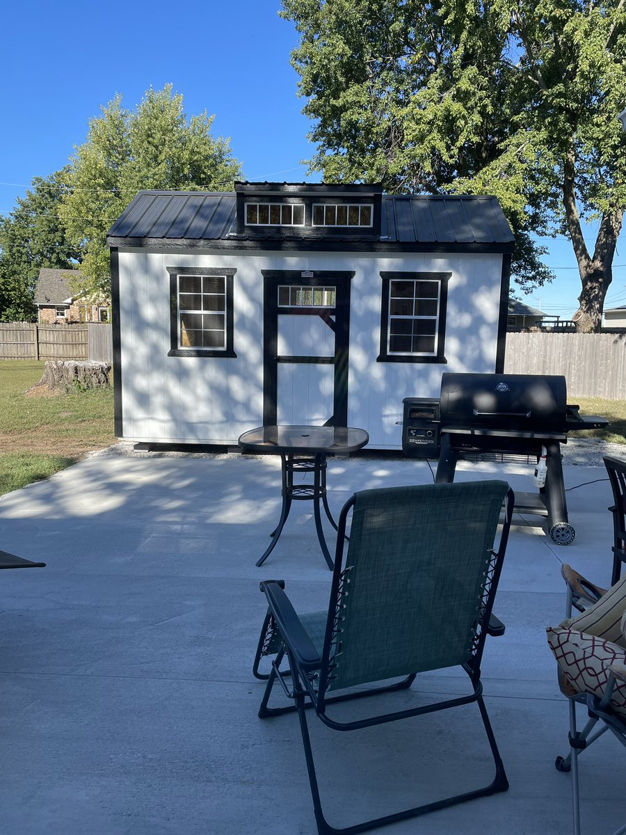 jconleymo's tweet photo. Hey @hgtv we need a show to #pimpmyshed. Kind of like #backyardmakeovers. https://t.co/38U1YAQCaQ