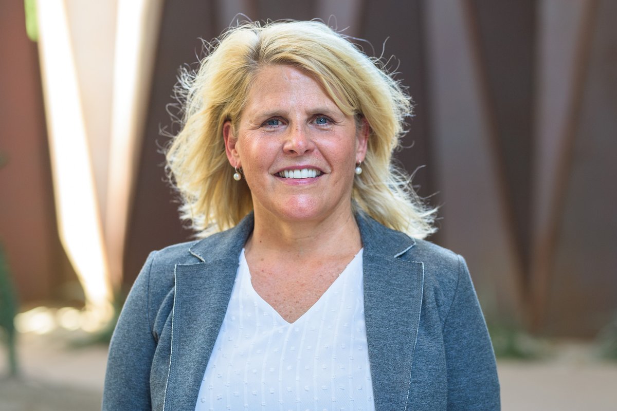 #WIMSMonth - Meet Donna L. Holland, MD, FACP, FAAP, the program director for the Internal Medicine Residency at #uazmedphx, as well as an associate professor of Clinical Medicine at the college.

For more, read here: bit.ly/3UWm7YL