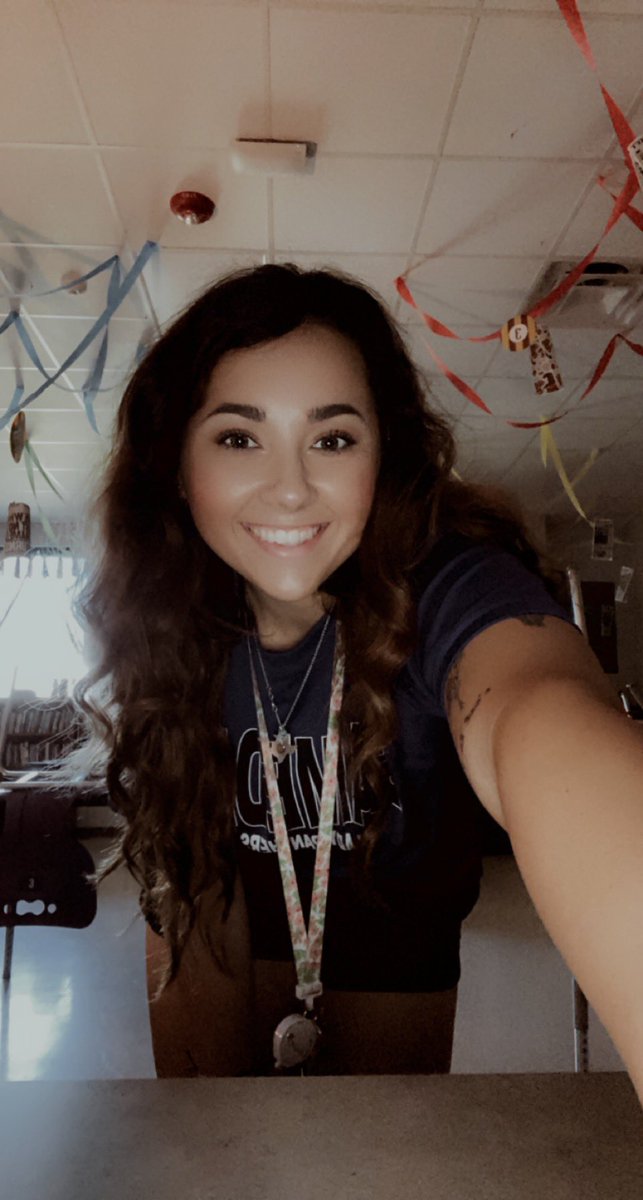 chloebrignac's tweet photo. big smiles for the weekend🥳 https://t.co/fFajfEvHGX