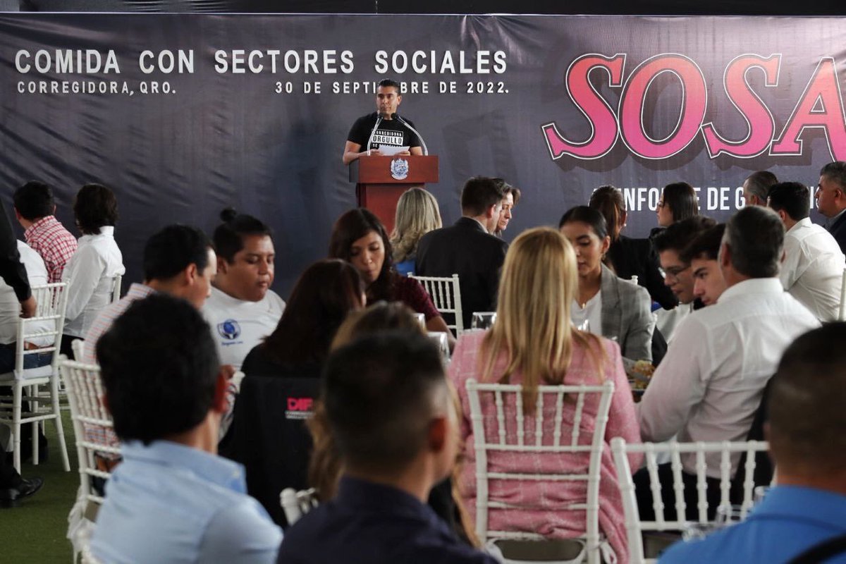 RobertSosaP's tweet photo. Con el deseo de que el #Sosa4toInforme llegue a todos los sectores, nos reunimos en el CDH de Tejeda con las presidentas y presidentes de fundaciones, productores, delegados y comisarios de ejidos para compartirles los avances y proyectos que tenemos para #QueElProgresoNoPare… https://t.co/a7oIlO3ny1