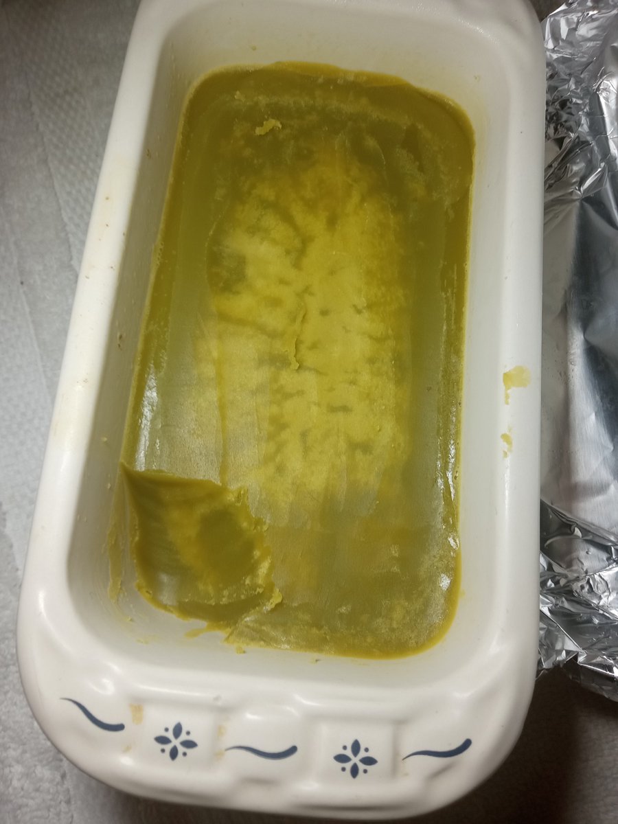 tastyterpenes's tweet photo. Used 40 grams of gorilla cookies trim and small buds and 1 pound of unsalted, clarified butter...
It definitely smells/tastes good 💚💚🔥🔥💯💯
🦍🍪
Time to bake some medible goodies 💚
@Fast_Buds @Mmemberville_ #CannabisCommunity #growyourown #CannaButter #420Chef #StonerFam https://t.co/vIrPDOQ8Bq