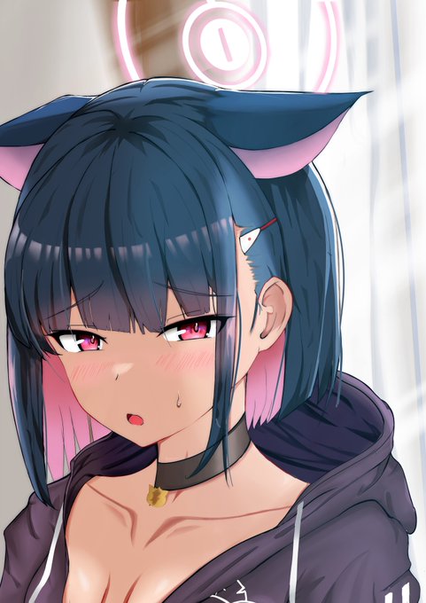 あまり変わらないですが、文字なしVerも置いておきます。耳が見えるくらいの差しかない!!!! 