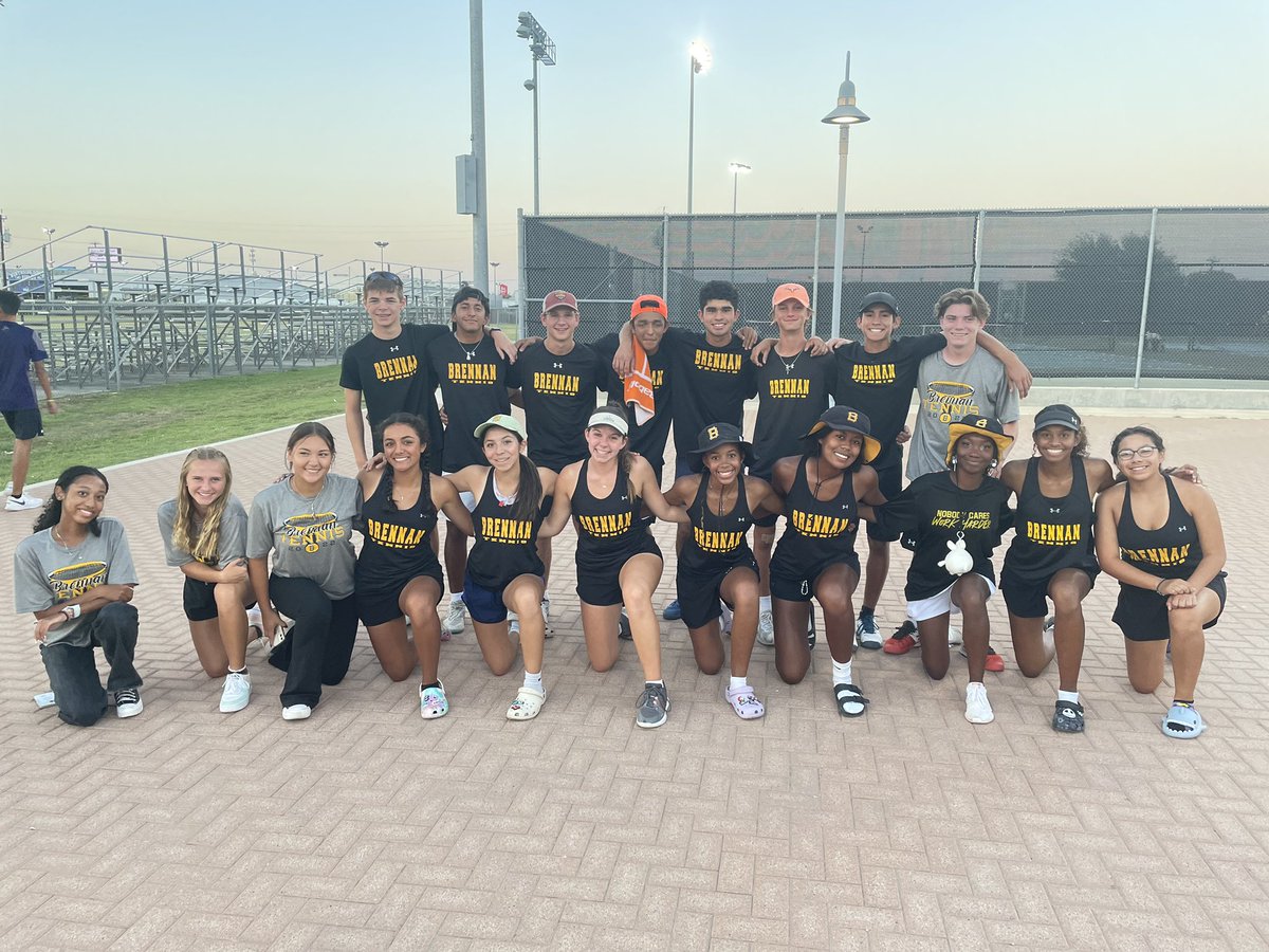 We started the season with a list of goals, and we get to check one off after tonight. For the FIRST TIME EVER, Brennan tennis is going to the playoffs!

d. Taft 10-0 (16-7)