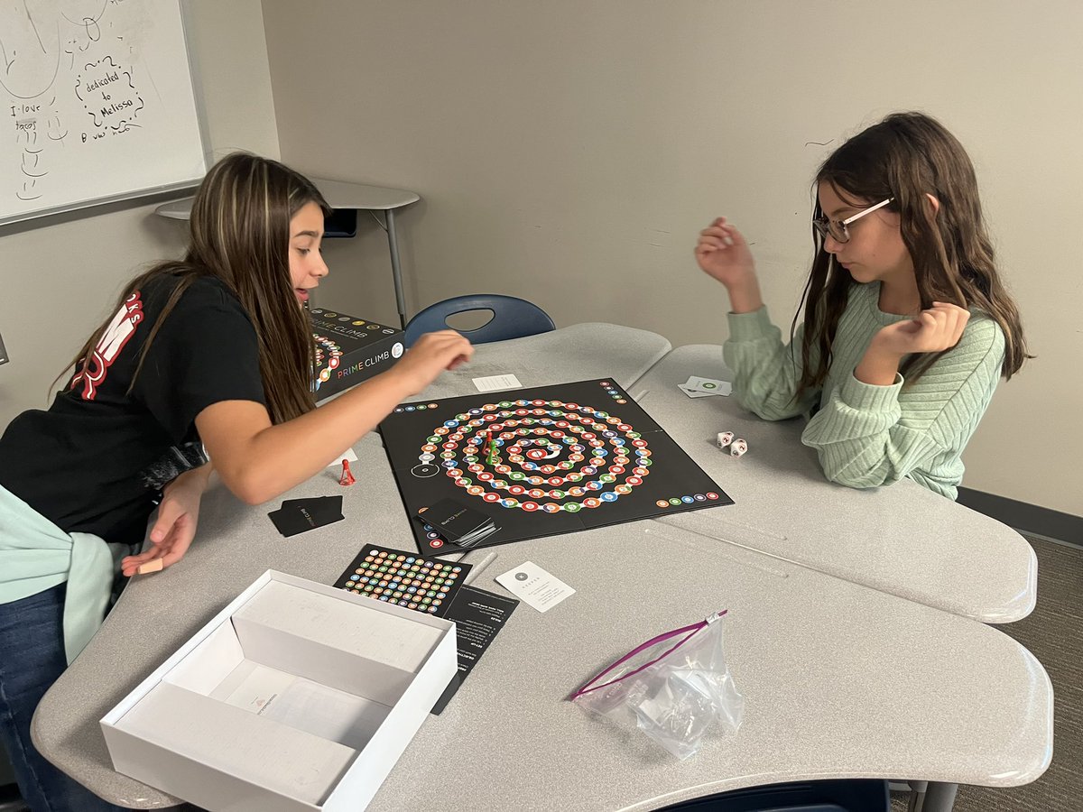 Math Games are the BEST games!!✖️➗➕➖These students brought the competition and the fun!😃🌎 #Explorewells <a href="/CFISDWells/">Wells Elementary</a>