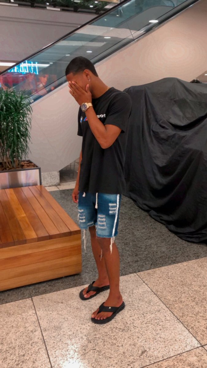 😑🤦🏿‍♂️