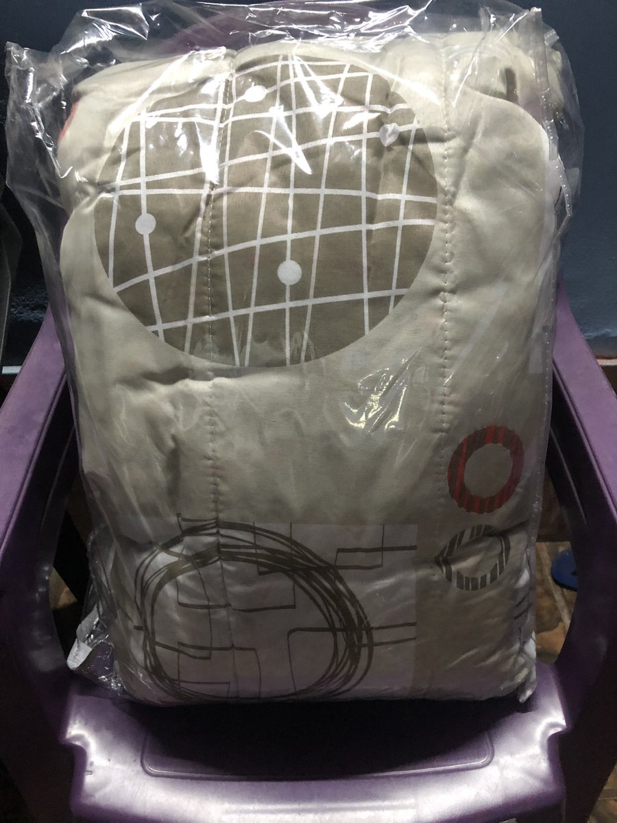 thay00673823's tweet photo. Kit edredom 5 peças
Tamanho: Casal 
90$ https://t.co/kmRO5Qcc9t