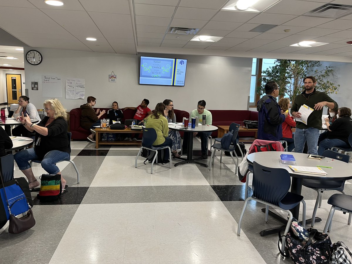 DMPS_WorldLang's tweet image. Input-process-write-share is important in all languages for all learners. This cycle can happen in 10 minutes, doesn’t need to be complicated and over multiple days. Teachers used multimedia texts, reflected, wrote, and shared with each other about best practices in WL teaching