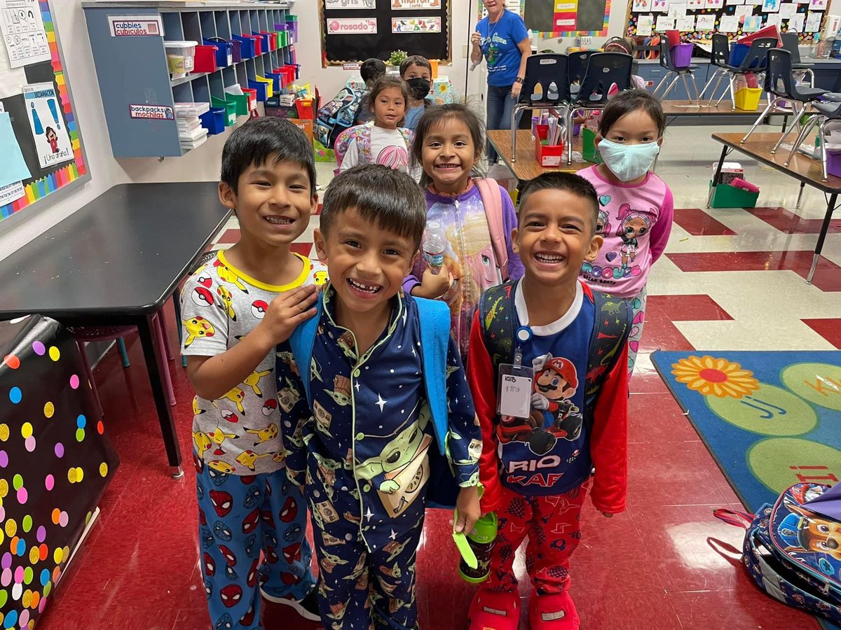 HPGarciaTISD's tweet photo. Pjammin For Kids With Cancer!! Thanks to everyone who donated and wore their pajamas to support a great cause! #GarciaStrong #TempleISDproud #PJammin @TempleISD https://t.co/whFoXZKt82
