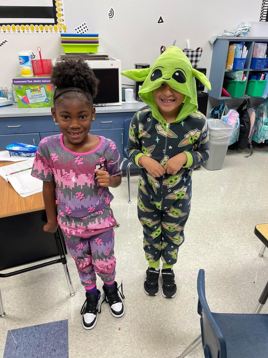 HPGarciaTISD's tweet photo. Pjammin For Kids With Cancer!! Thanks to everyone who donated and wore their pajamas to support a great cause! #GarciaStrong #TempleISDproud #PJammin @TempleISD https://t.co/whFoXZKt82