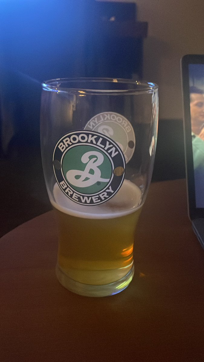 DerrickLyons's tweet photo. @rbegg Chin chin https://t.co/OwJRvTSQUe