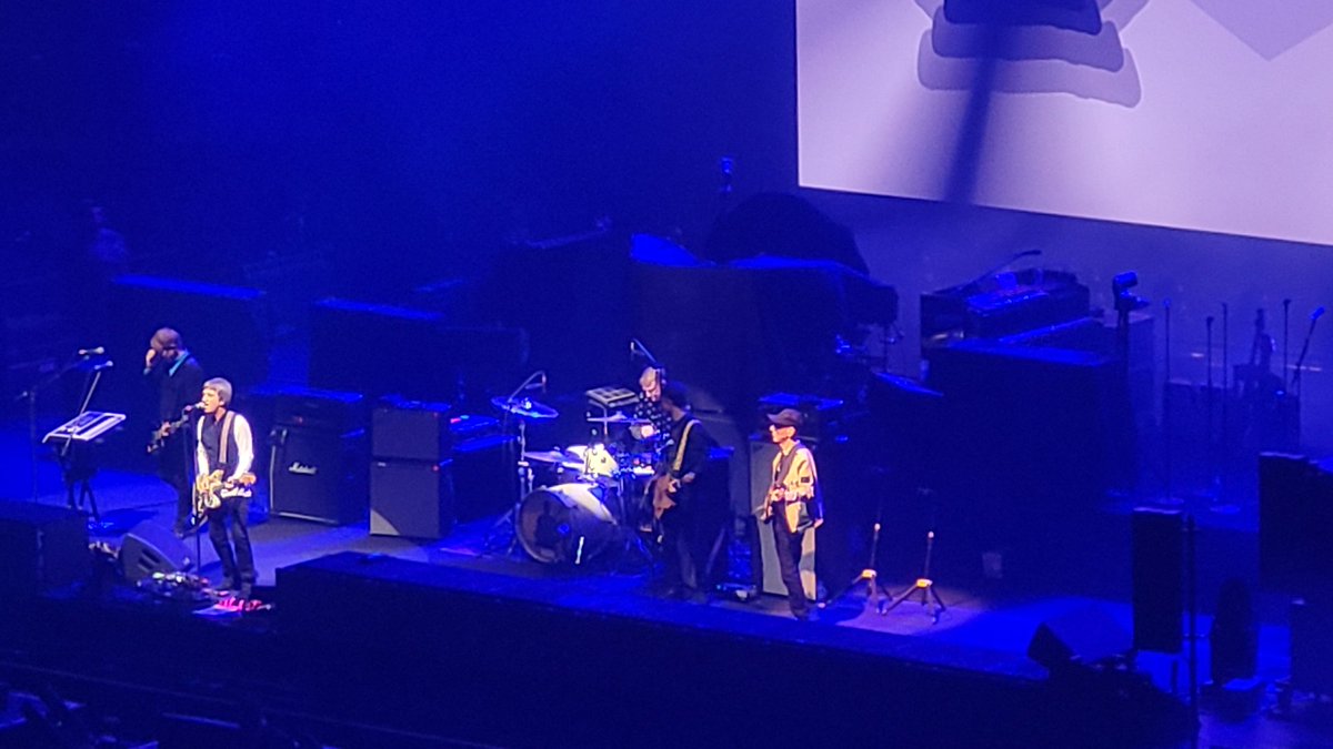 triggerfinger's tweet photo. @Johnny_Marr mind blown. https://t.co/FXKhAymanh