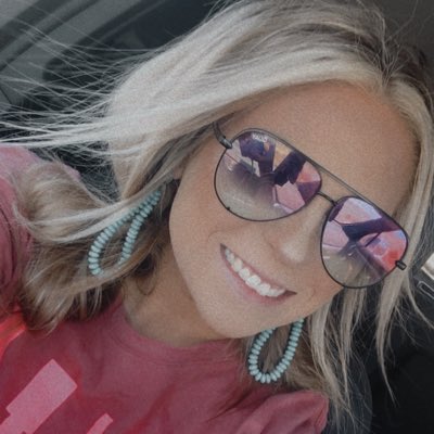 JadeJanek's tweet photo. #NewProfilePic https://t.co/ePlcMMFqSF
