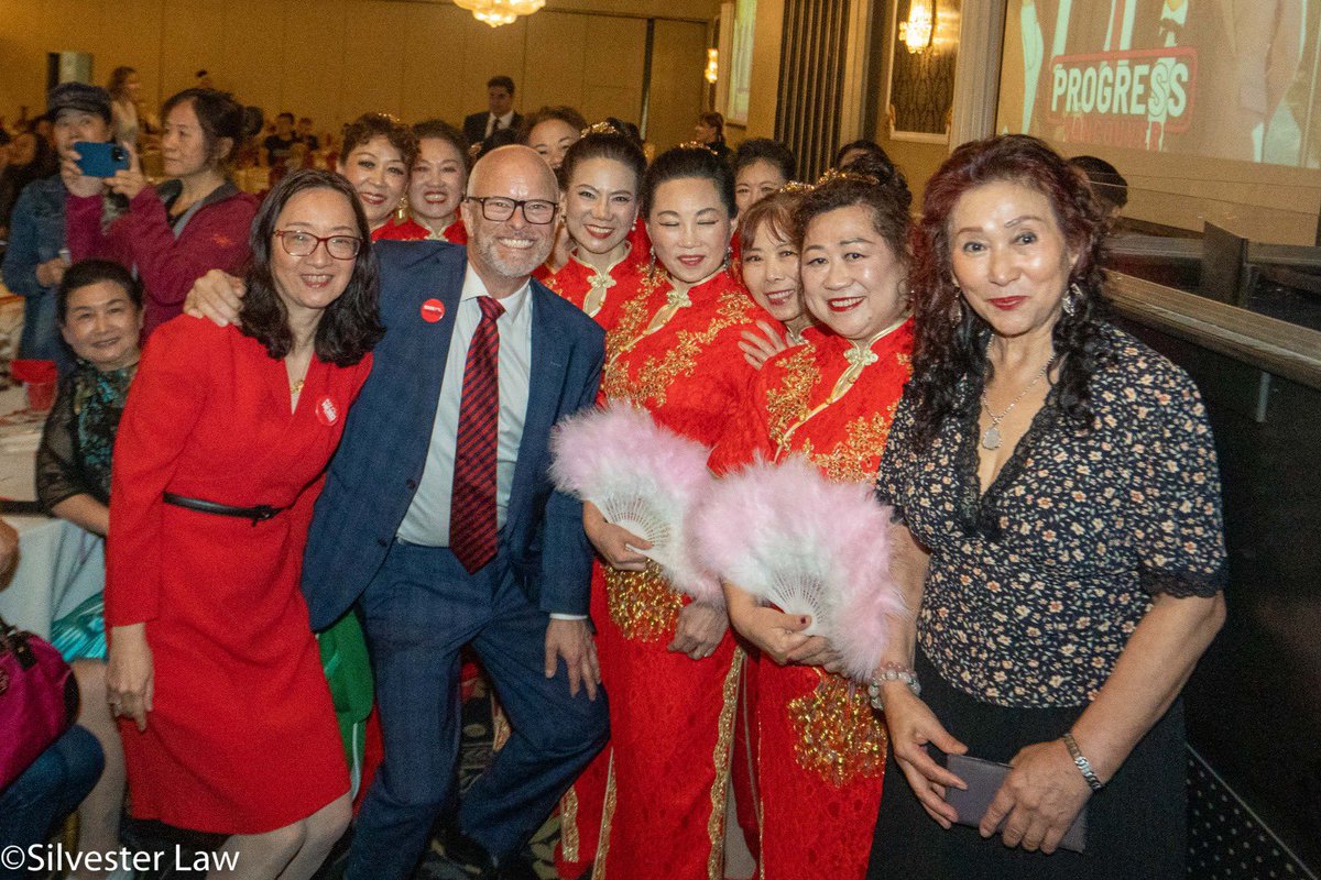 marissenmark's tweet photo. A few more photos from last night. 

#vanpoli #ChooseProgress https://t.co/YDBLetg9Hk