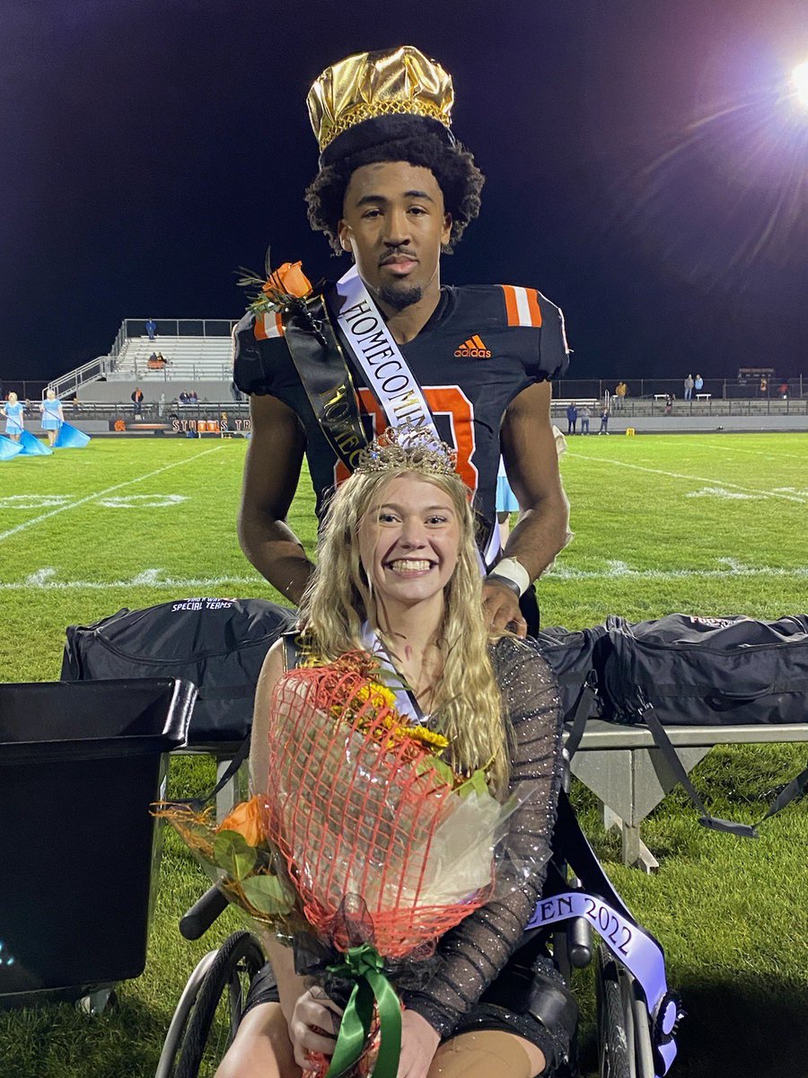 gridirontrojans's tweet photo. Congrats to Jacob Thompson and Jillian Romanyk for being crowned this years Homecoming King and Queen! https://t.co/ya3I8nf0nl