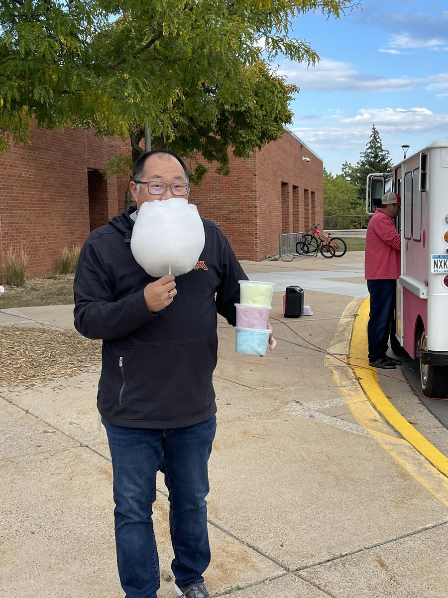 Mike Larson tweet media