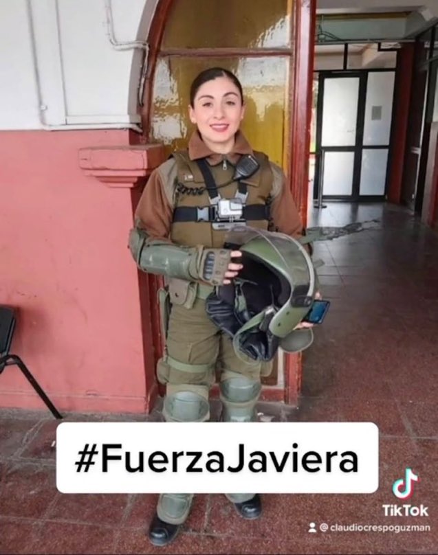 bjodorsky's tweet photo. No les parece mucho lo que le han hecho a esta niña? https://t.co/zzvjINGt1A