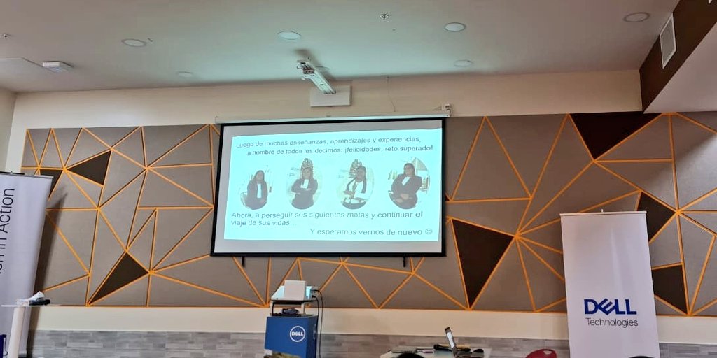 ThisisHerlinda's tweet photo. Hermosa experiencia, vivenciar los resultados de su práctica Profesional de Las Claritas - #VocesVitalesPty en #DellPanama cuanto han aprendido.
Gracias a todos los voluntarios por tanto amor y dedicación. Janisse, Annette y Genesis 💙 #Iwork4Dell #wialatam #ProgressMadeReal https://t.co/D8PO4yj7AA