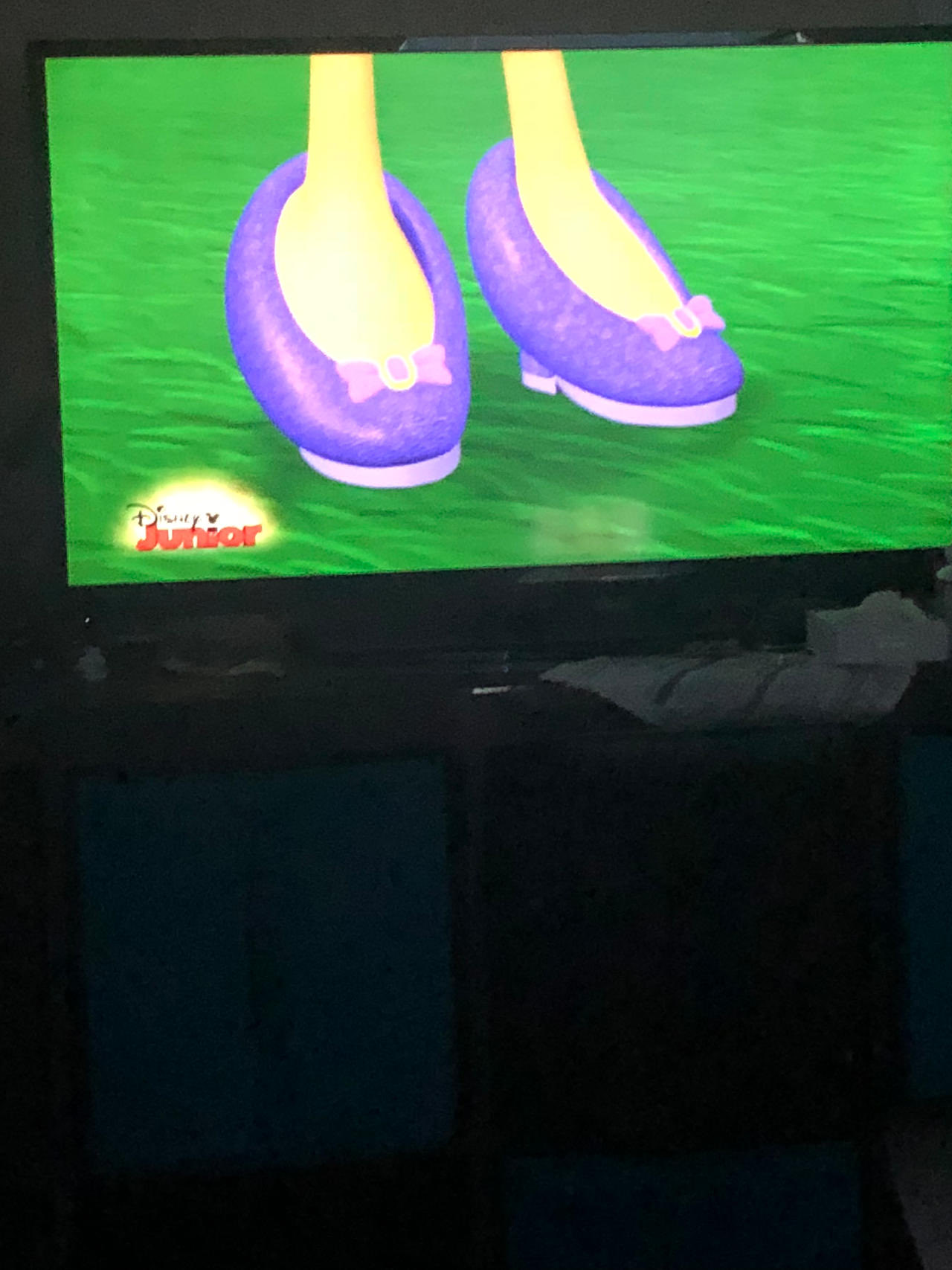 Minnie mouse green best sale shoes