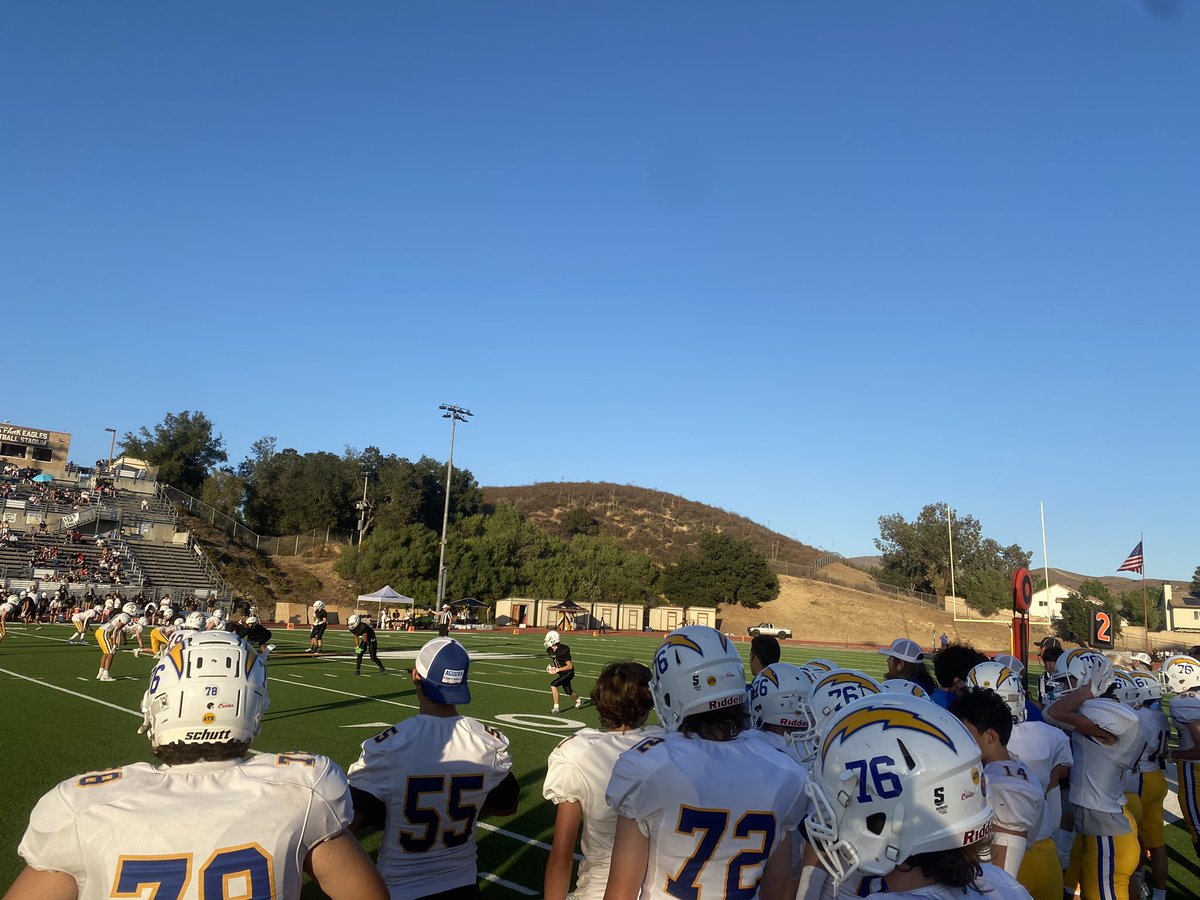 AHS_Chargers's tweet photo. JV Football earns a 27-14 win over Oak Park to remain undefeated! #BeLikeCarter #chargeon @vcspreps @TheAcornSports https://t.co/PXbUKKA4B2