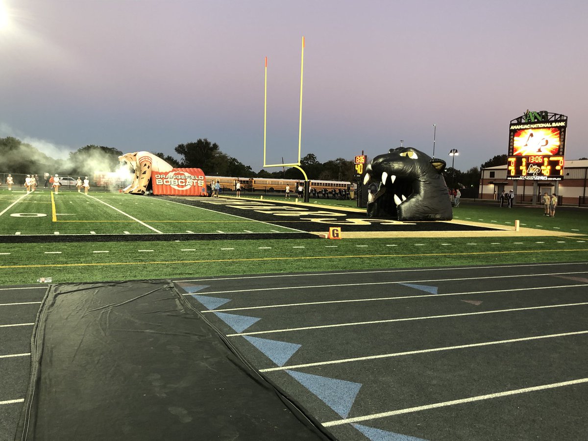 Looking forward to a good one with Anahuac and Orangefield tonight! #SETXHSFB